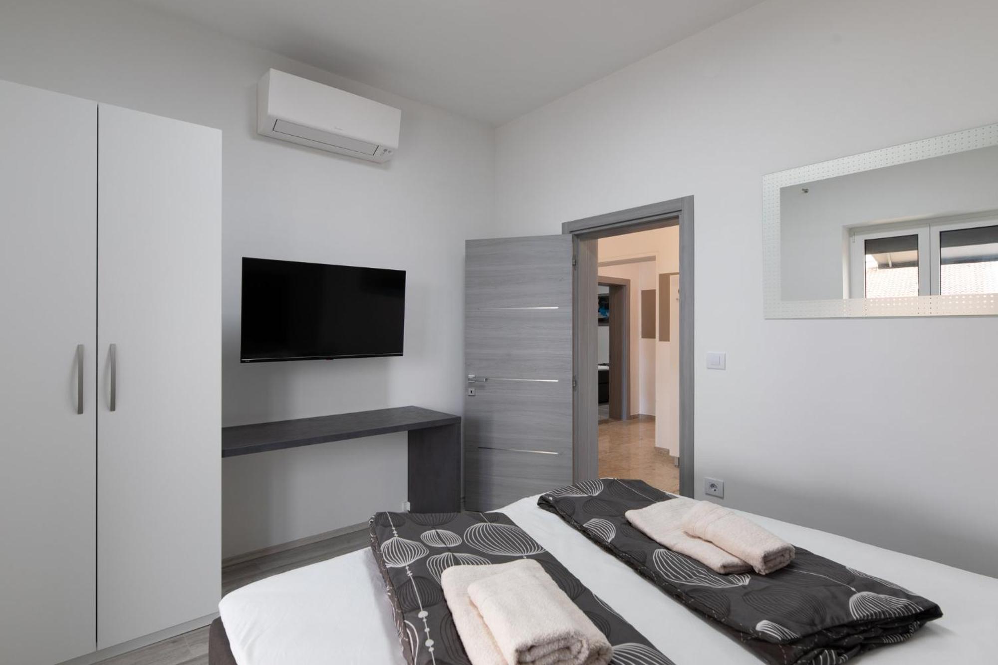 Villa Vivien Crikvenica Ngoại thất bức ảnh
