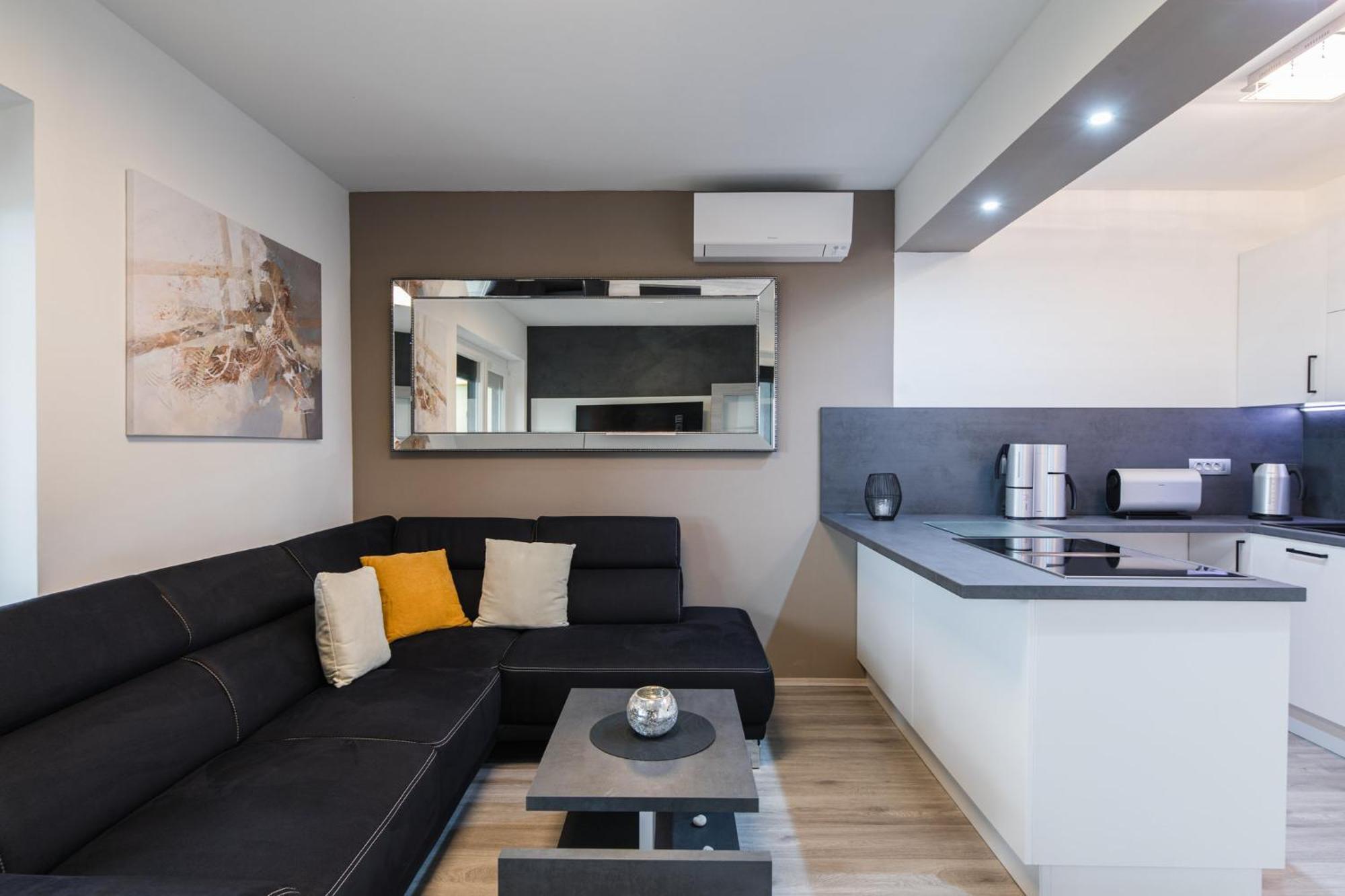 Villa Vivien Crikvenica Ngoại thất bức ảnh