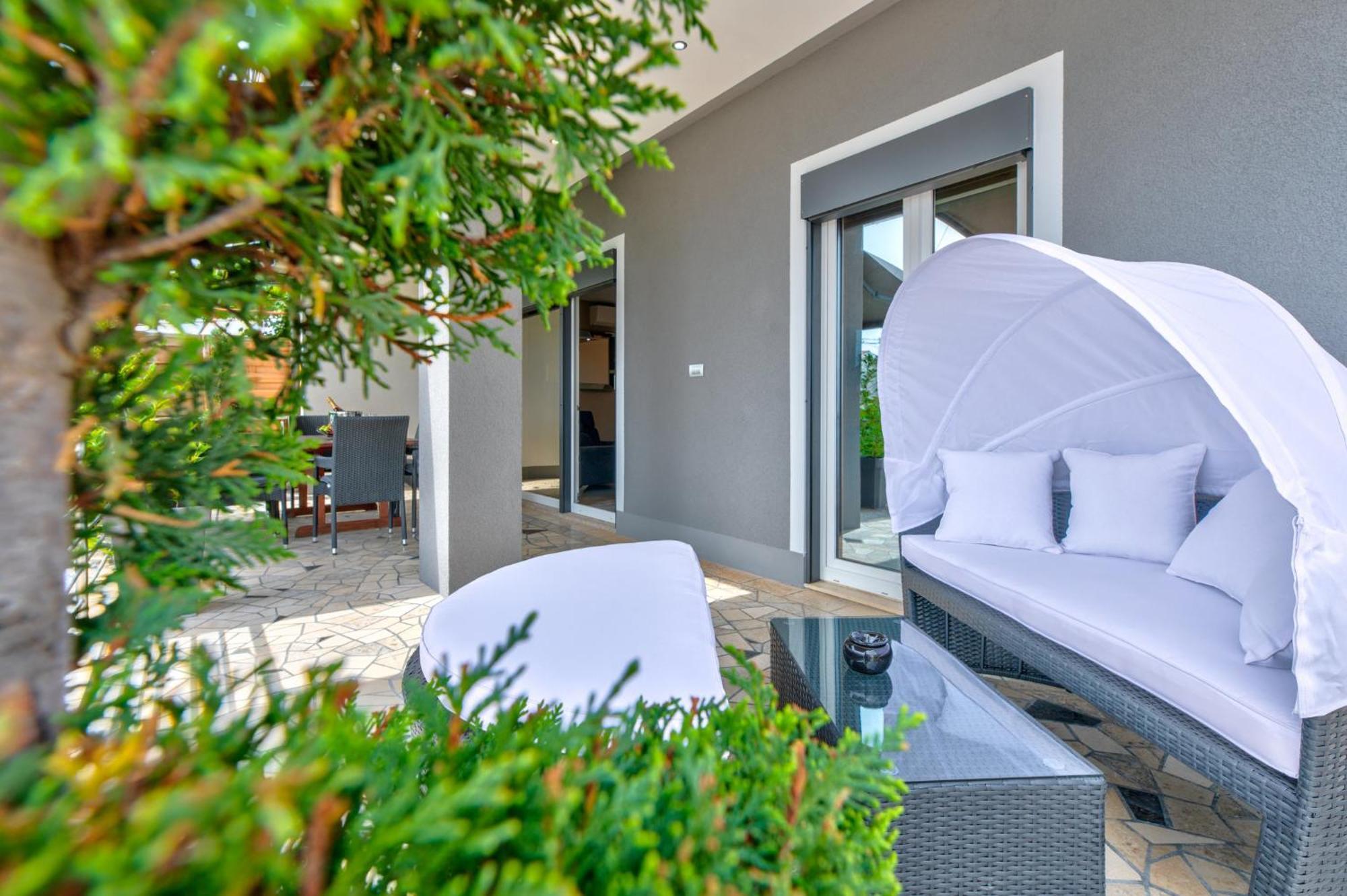Villa Vivien Crikvenica Ngoại thất bức ảnh